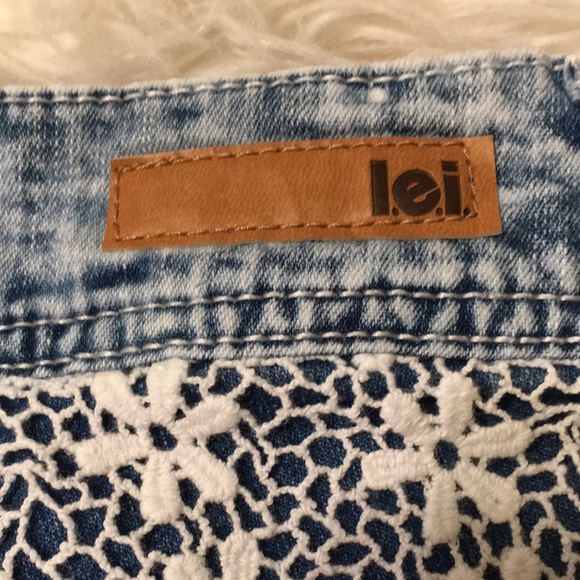 Ladies faded short l.e.i lowrise  13 regular - Picture 3 of 5